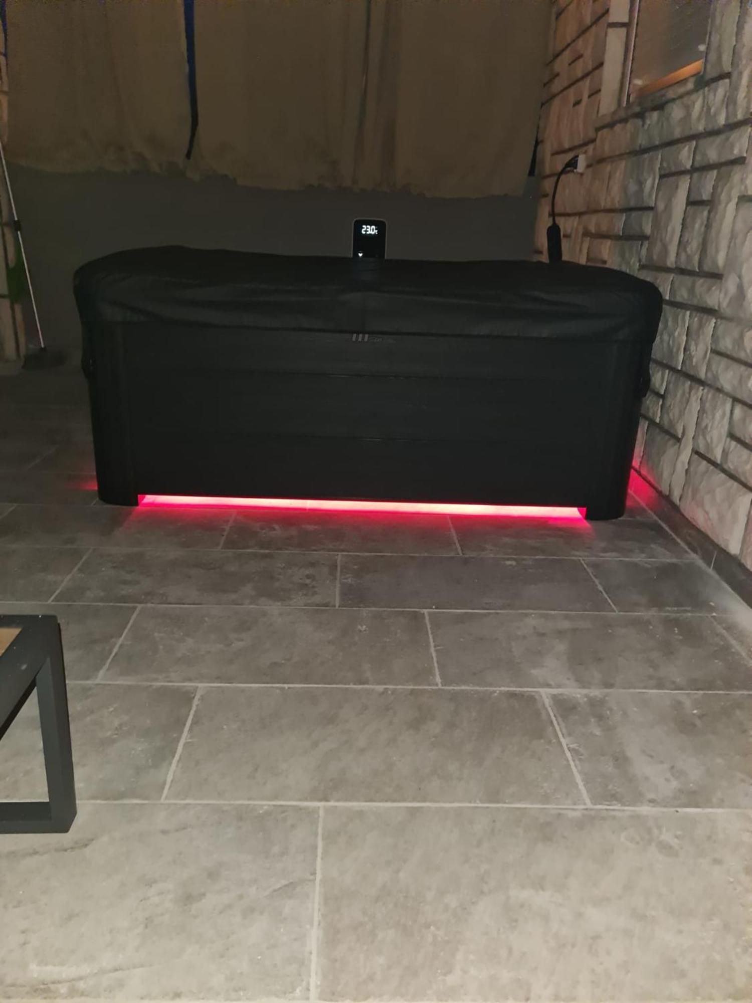 Apartment VI & La Electric Scooters Included 비르 외부 사진