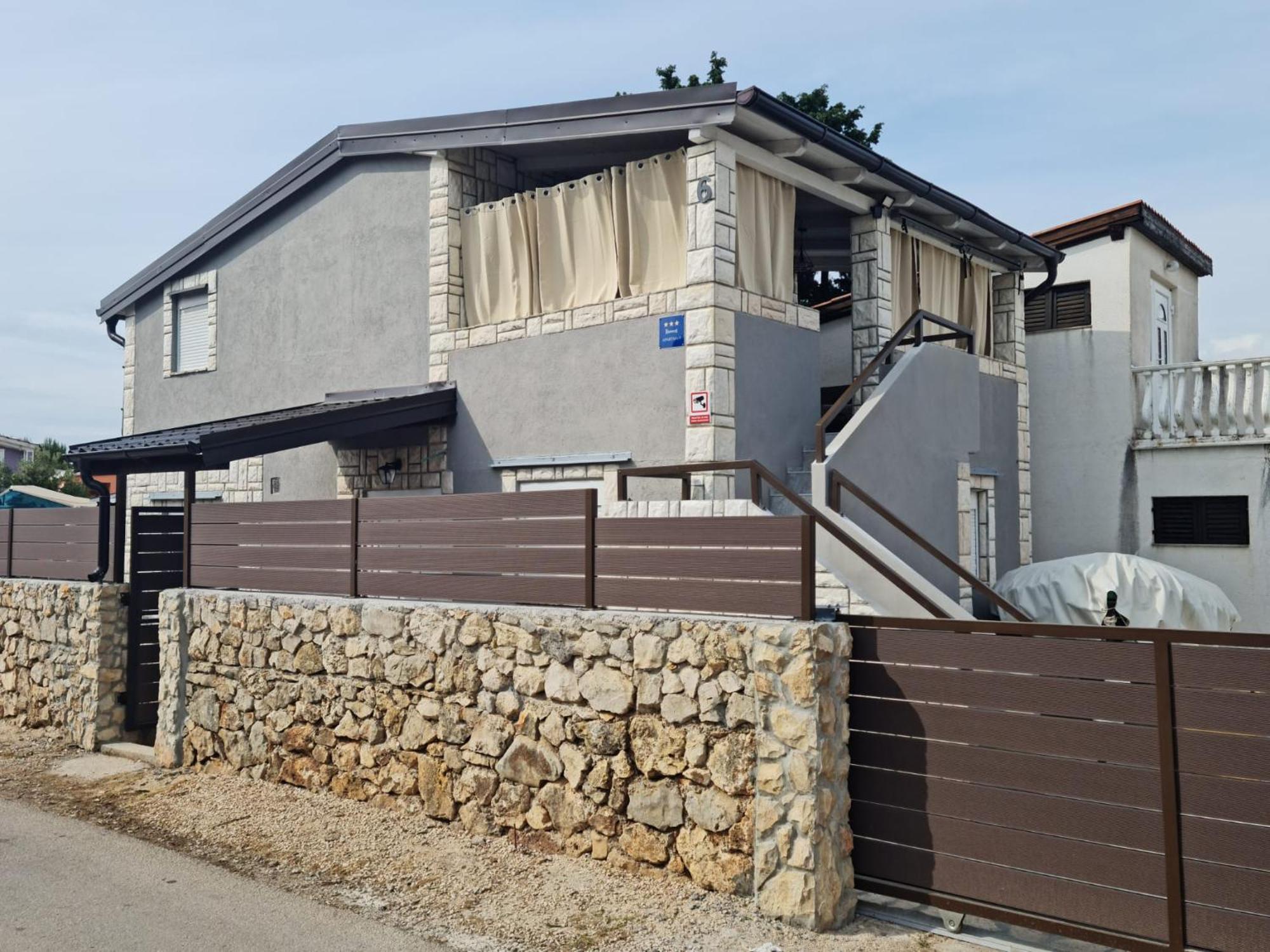 Apartment VI & La Electric Scooters Included 비르 외부 사진